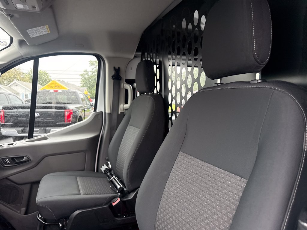 Used 2025 Ford Transit 250 Low Roof w/ Exterior Upgrade Package RWD image 26