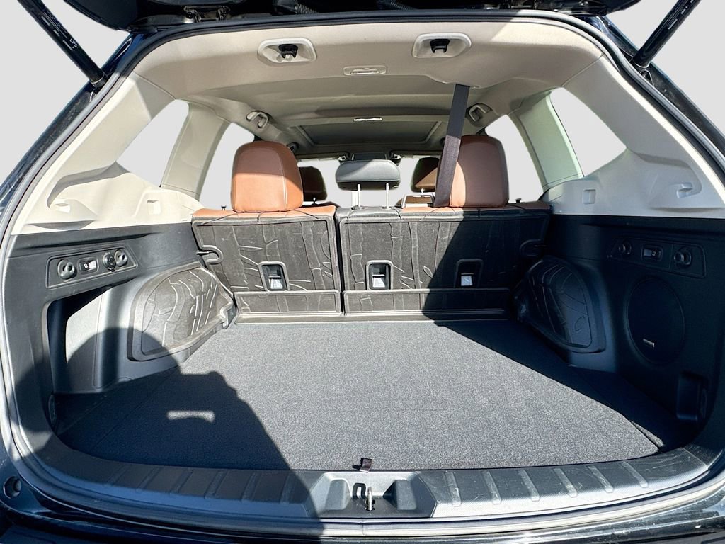 Used 2023 Subaru Forester Touring w/ Popular Package #3 image 36