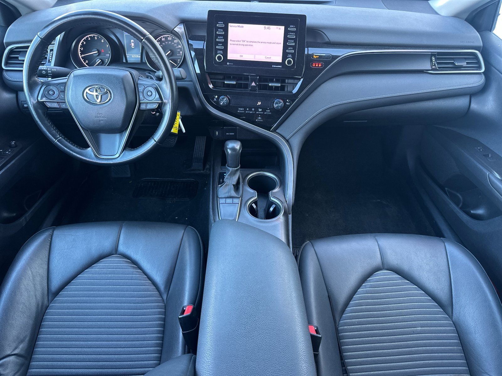 Used 2024 Toyota Camry SE image 12