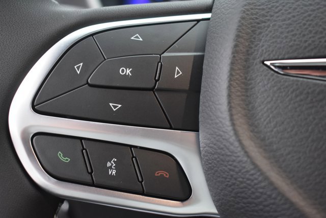 New 2026 Chrysler Pacifica Select image 21