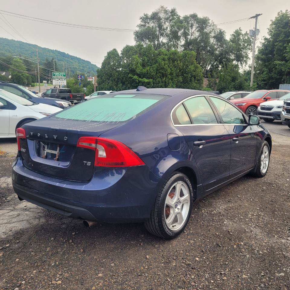 Used 2012 Volvo S60 T5 w/ Climate Pkg FWD image 8