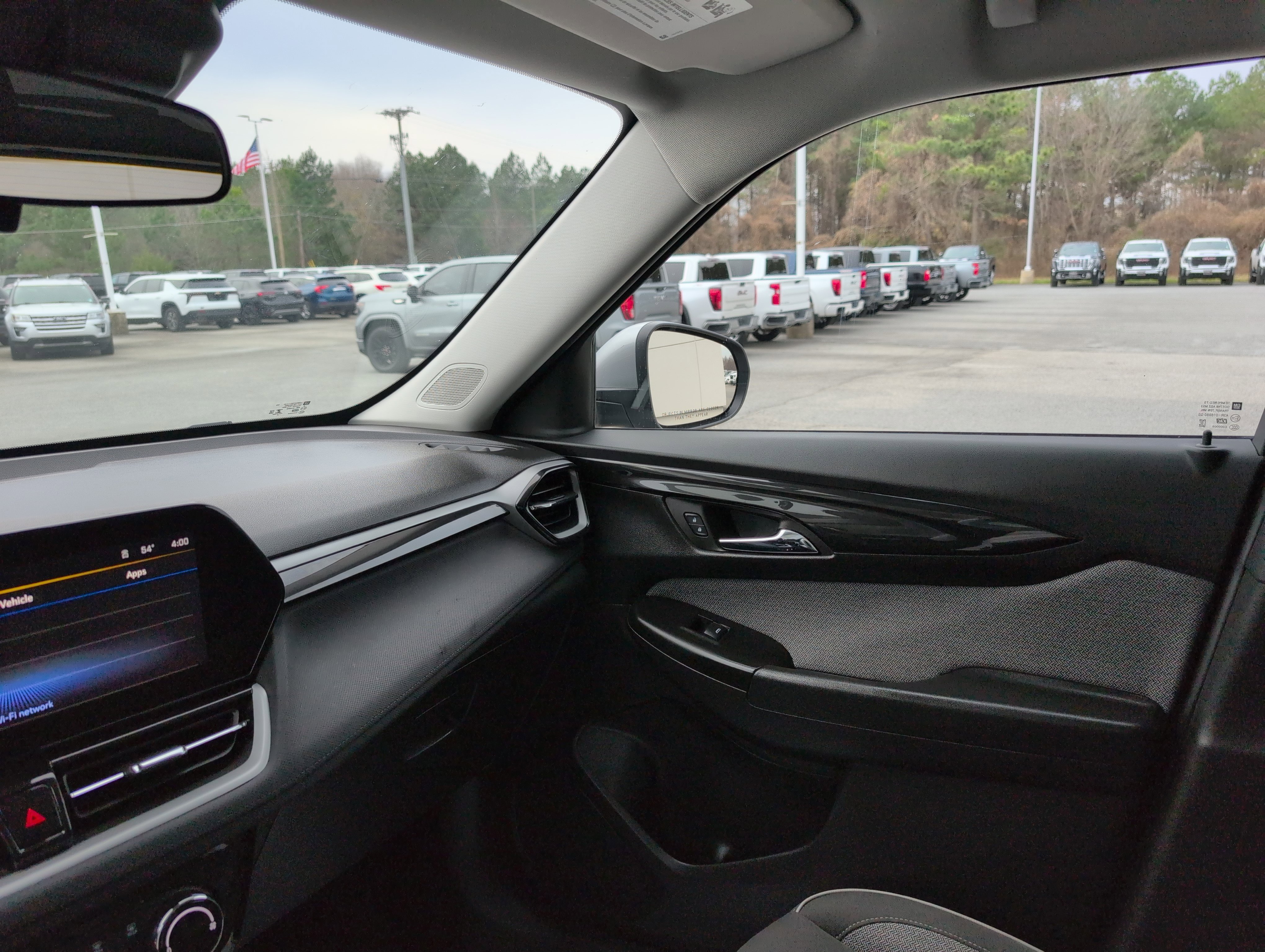 Used 2025 Chevrolet TrailBlazer LT image 24