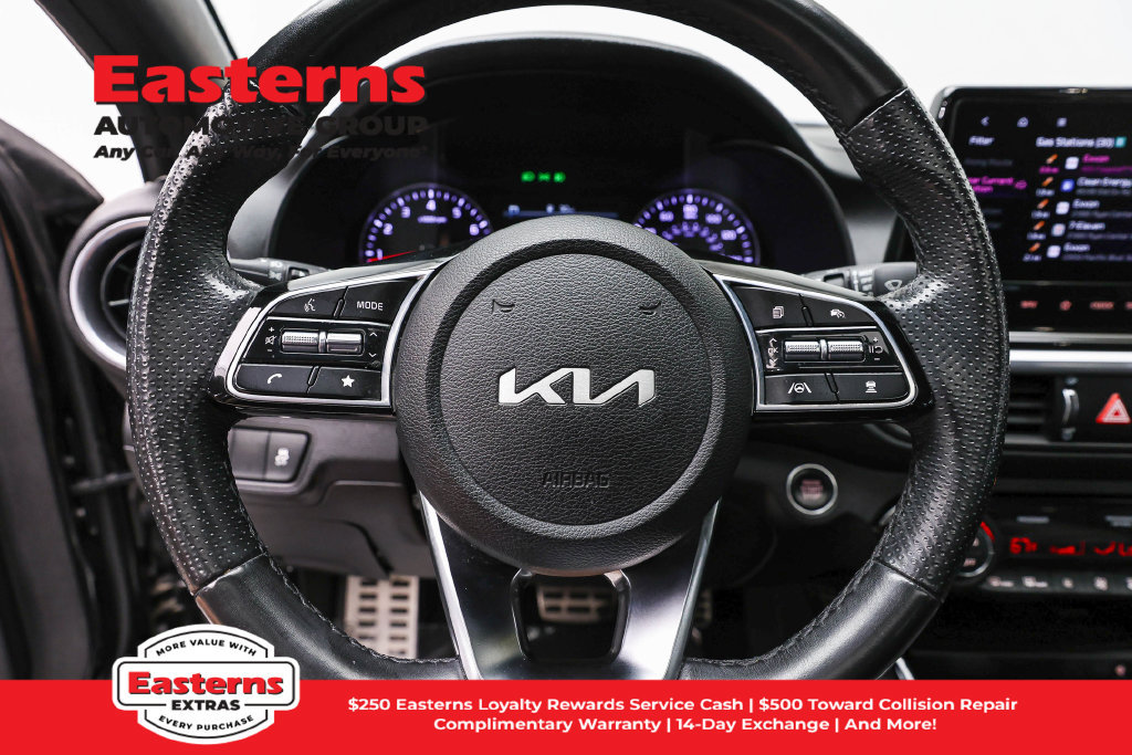 Used 2023 Kia Forte GT-Line w/ GT-Line Premium Package FWD image 11