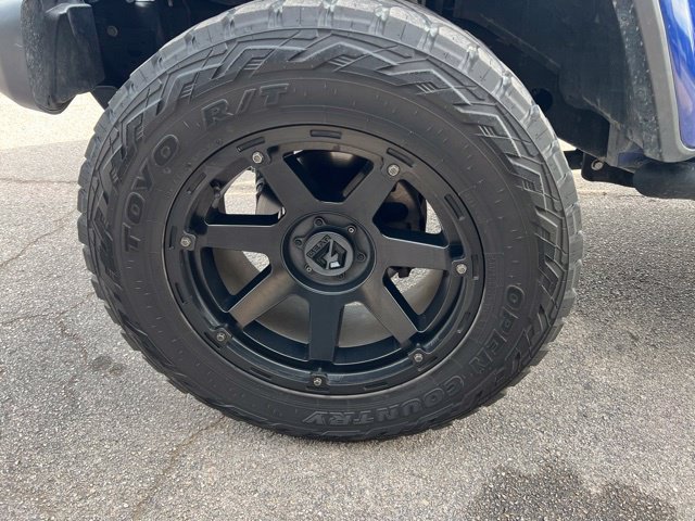 Used 2019 Jeep Wrangler Unlimited Sahara AWD/4WD image 9