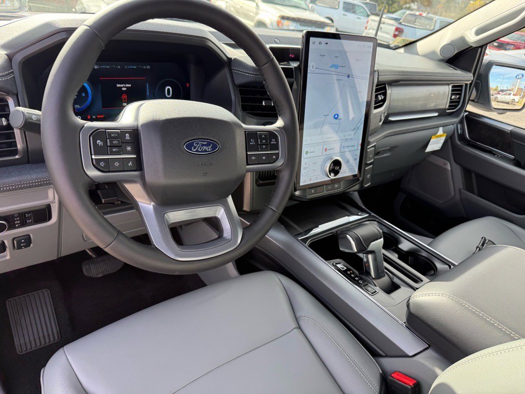 Used 2025 Ford F150 Lightning Flash image 5