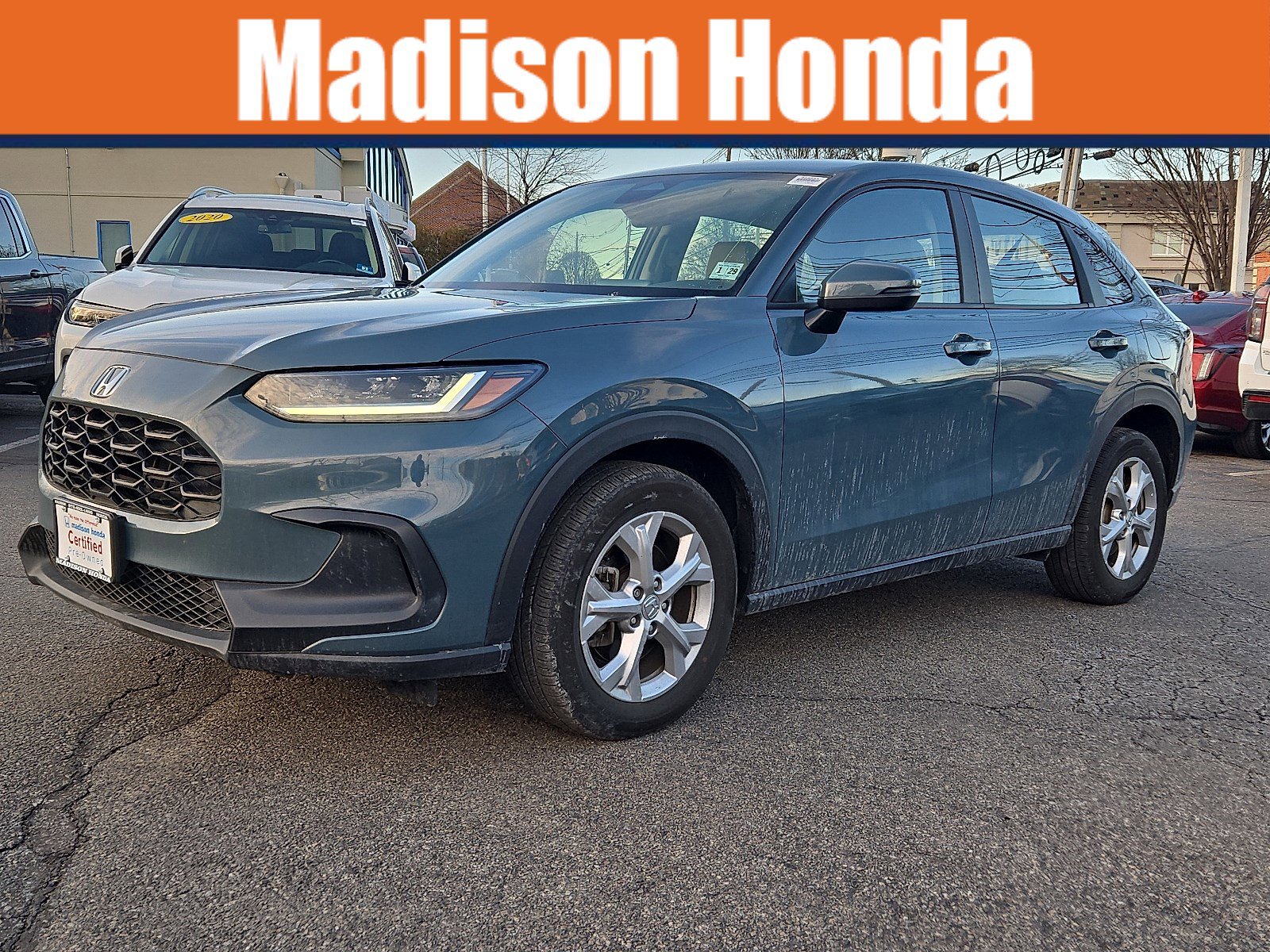 Certified 2024 Honda HR-V LX image 1