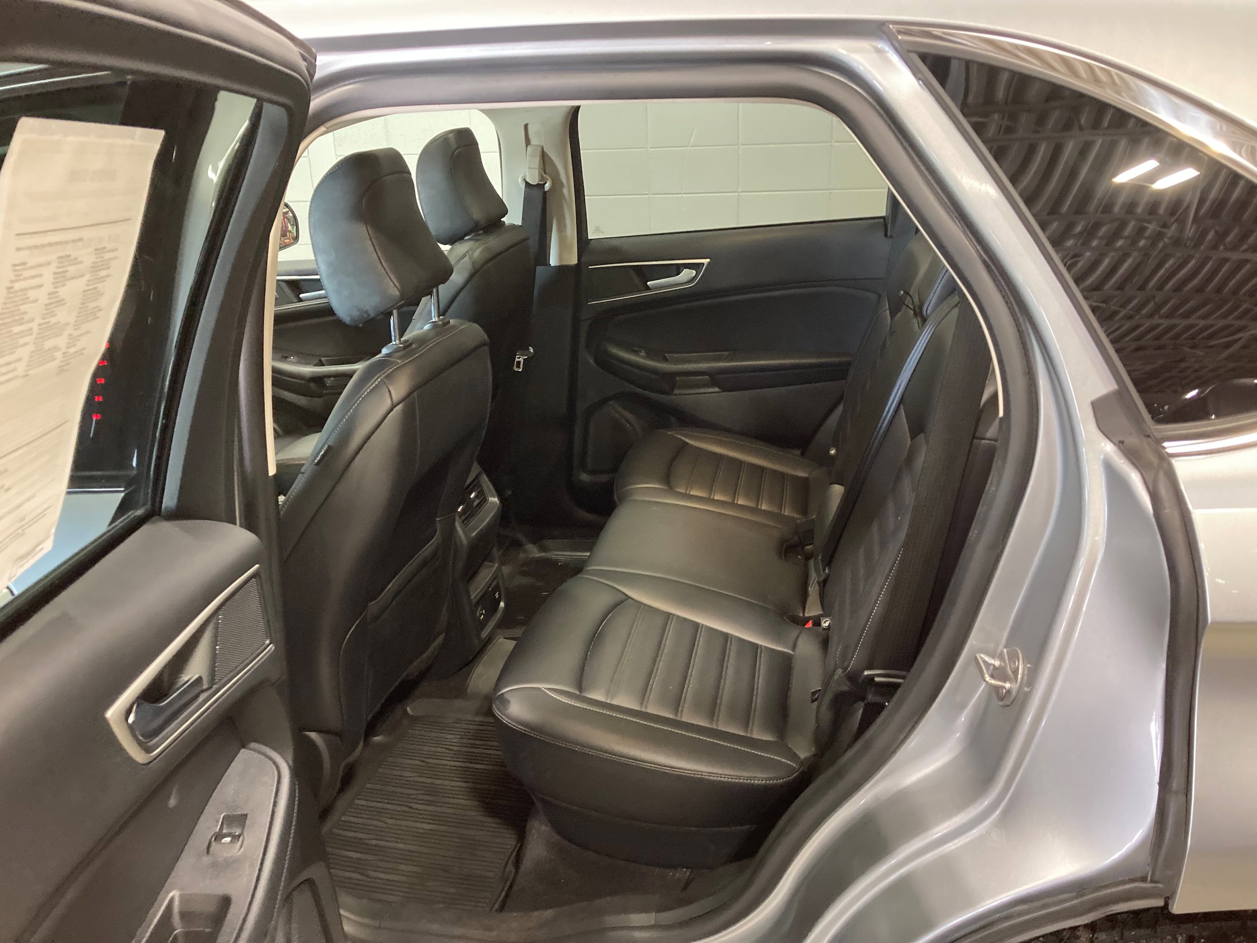 Used 2022 Ford Edge SEL w/ Convenience Package AWD/4WD image 15