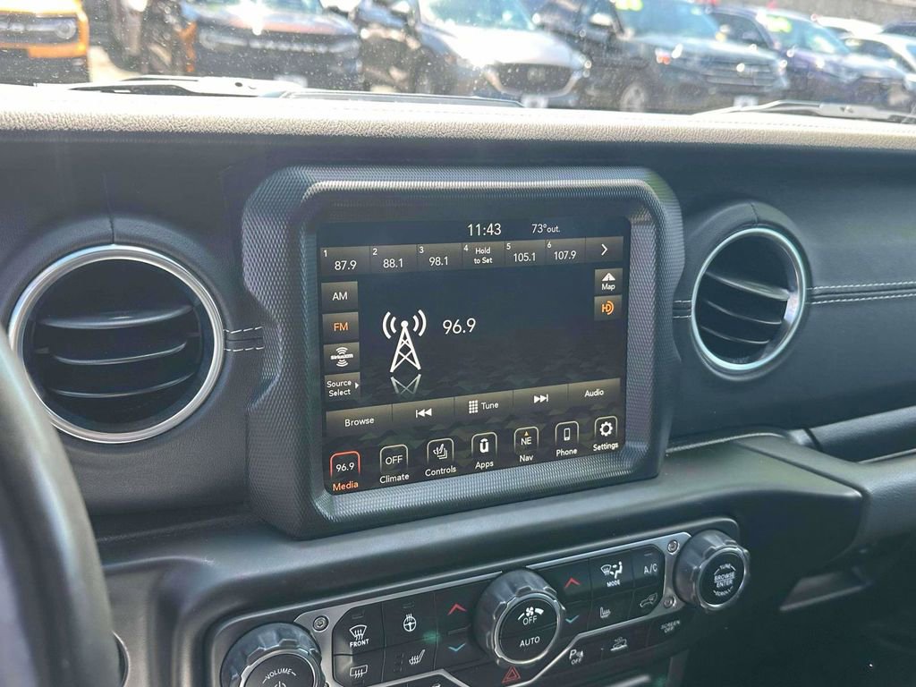 Used 2021 Jeep Wrangler Unlimited Sahara w/ Cold Weather Group AWD/4WD image 25