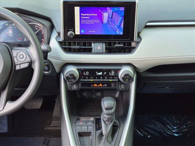 Used 2023 Toyota RAV4 XLE FWD image 14
