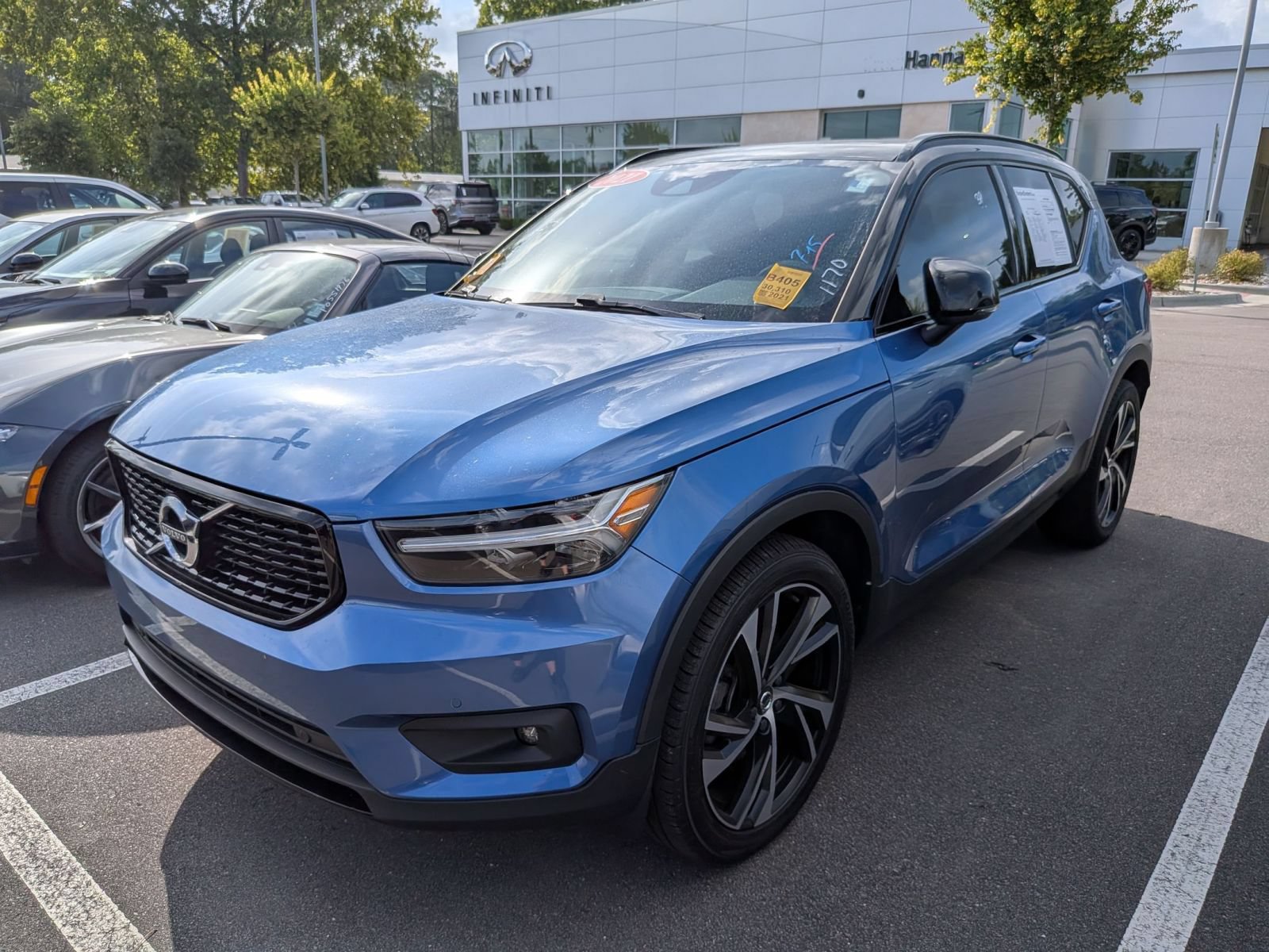 Used 2021 Volvo XC40 T5 R-Design w/ Climate Package AWD/4WD image 5