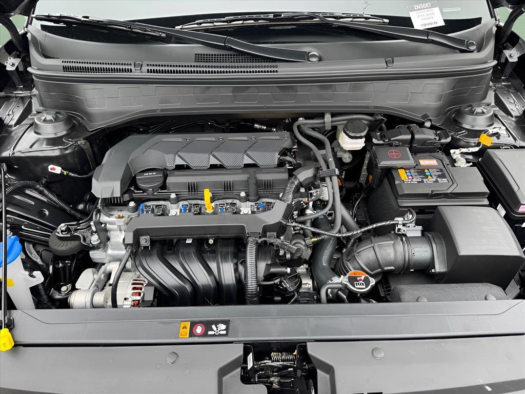 Used 2026 Hyundai Venue SEL FWD image 8
