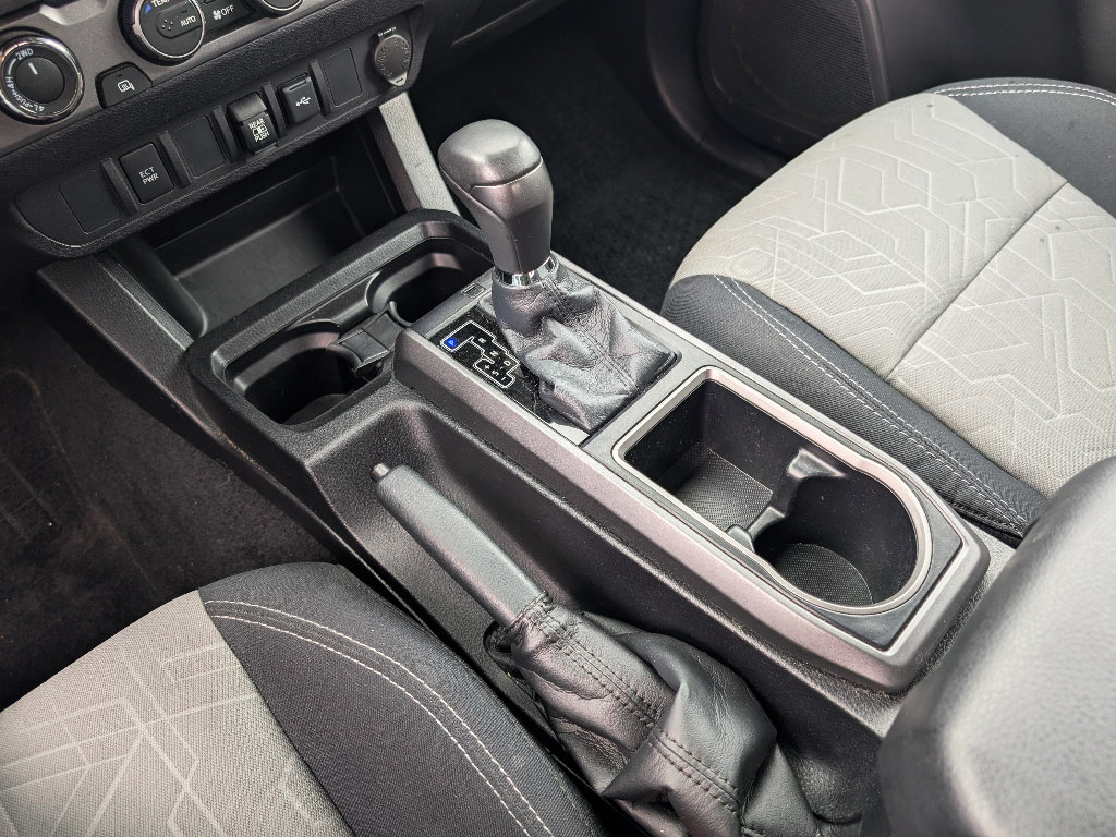 Used 2021 Toyota Tacoma TRD Sport AWD/4WD image 20