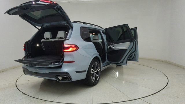 Used 2026 BMW X7 xDrive40i image 85