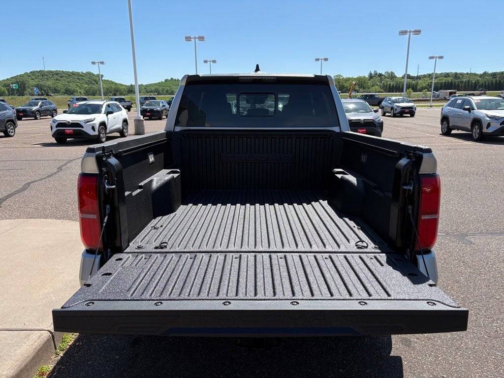 New 2026 Toyota Tacoma SR5 AWD/4WD image 4