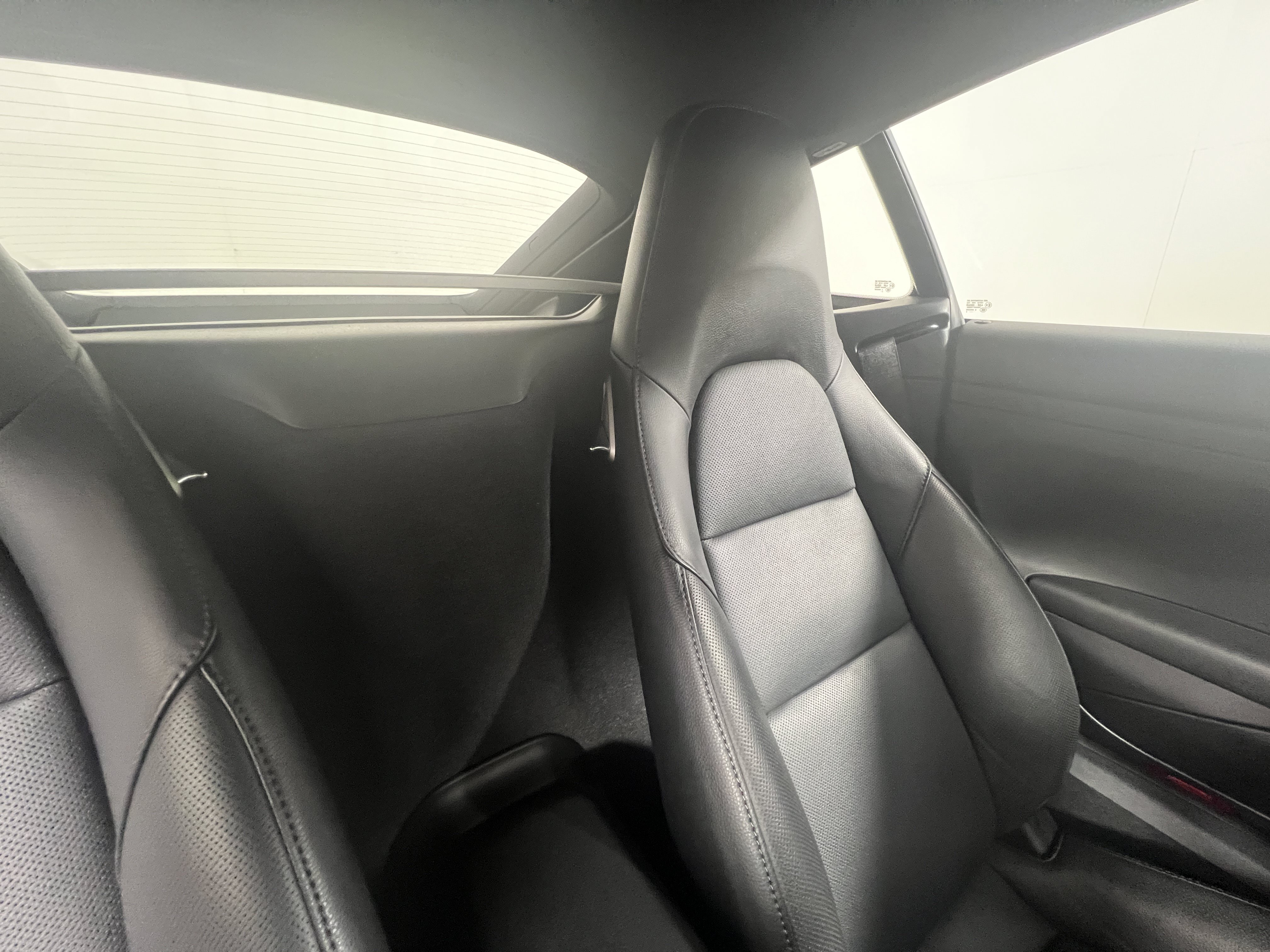 Certified 2024 Porsche 718 Cayman RWD image 17