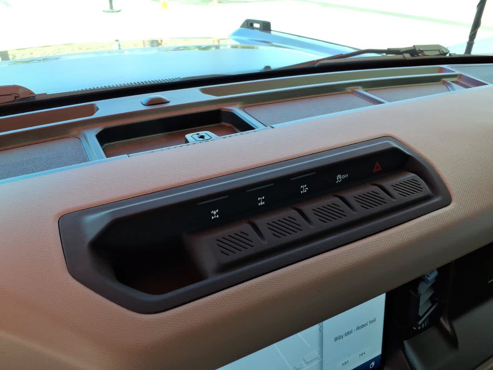 Used 2023 Ford Bronco Wildtrak AWD/4WD image 16