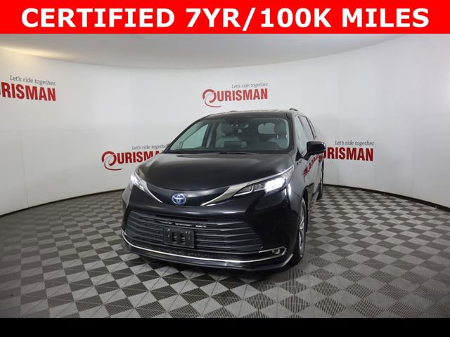 Used 2023 Toyota Sienna XLE w/ XLE Plus Package FWD image 1