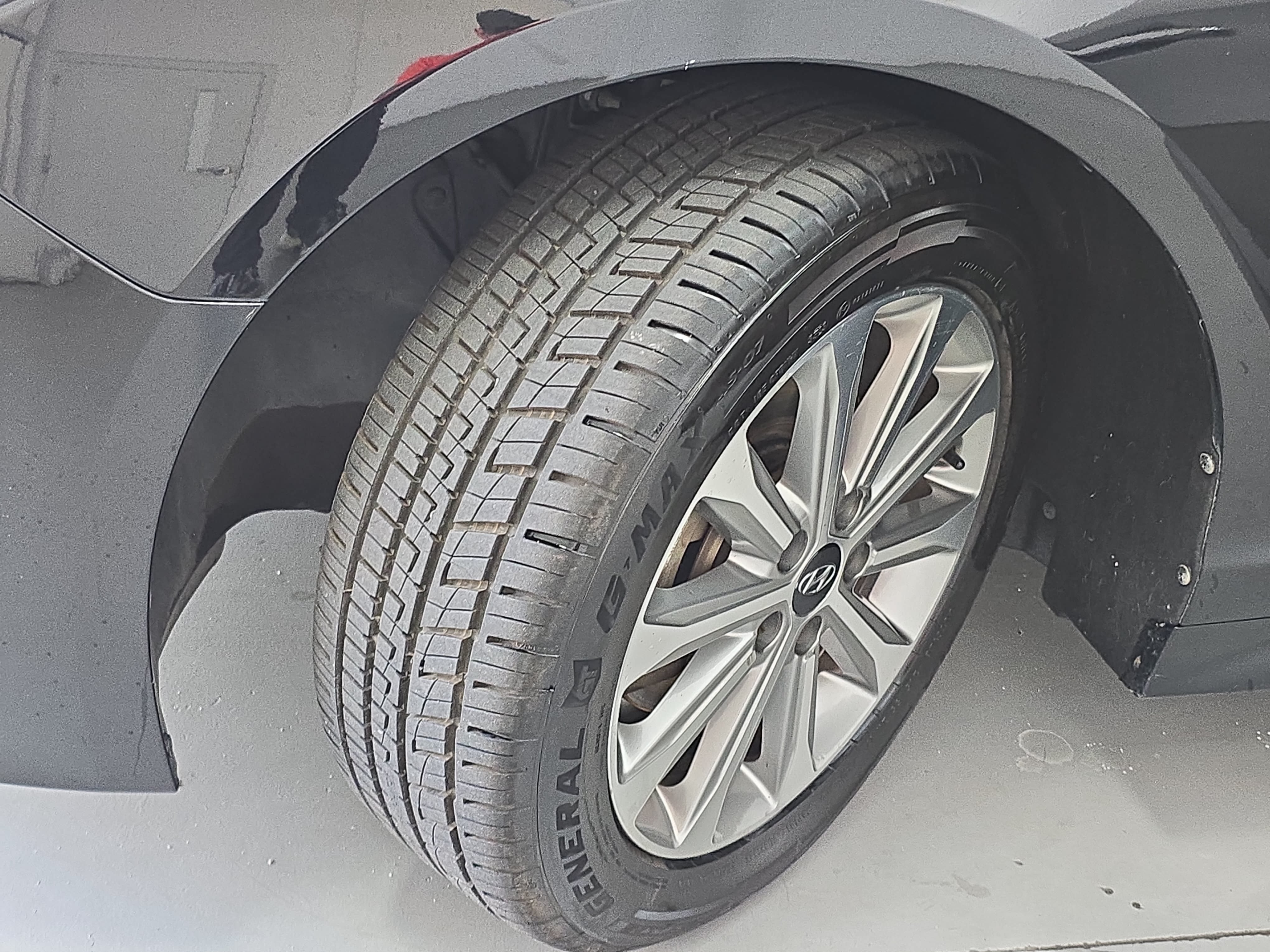 Used 2017 Hyundai Sonata Limited w/ Tech Package 03 FWD image 32