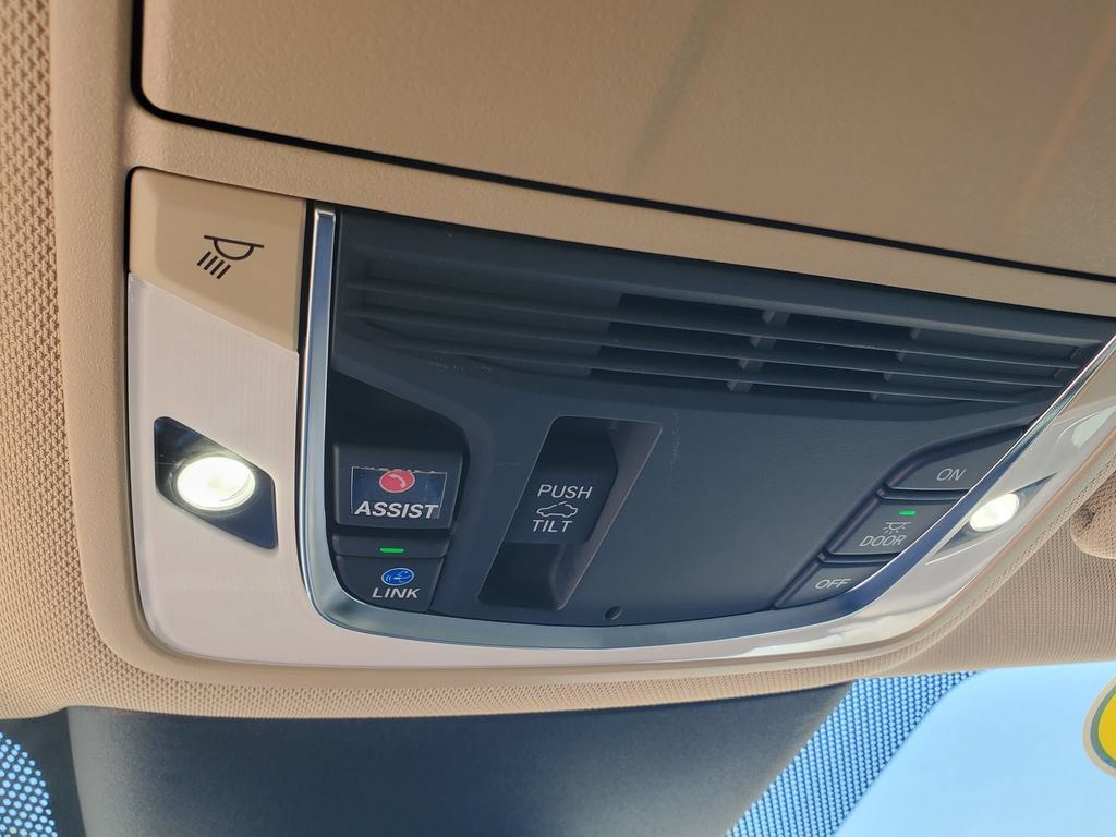 Certified 2025 Acura TLX w/ Technology Package FWD image 33
