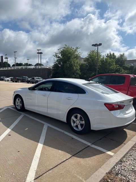 Used 2020 Chevrolet Malibu LS w/ Driver Confidence Package II FWD image 3