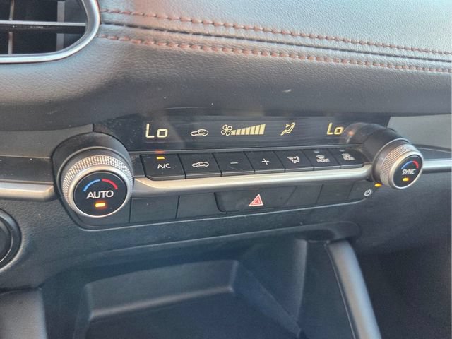 Used 2025 MAZDA MAZDA3 s FWD image 25