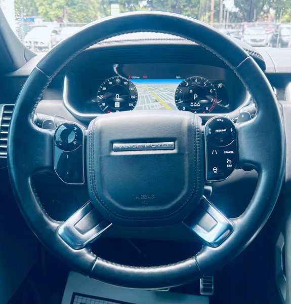 Used 2021 Land Rover Range Rover P525 Westminster Edition image 17