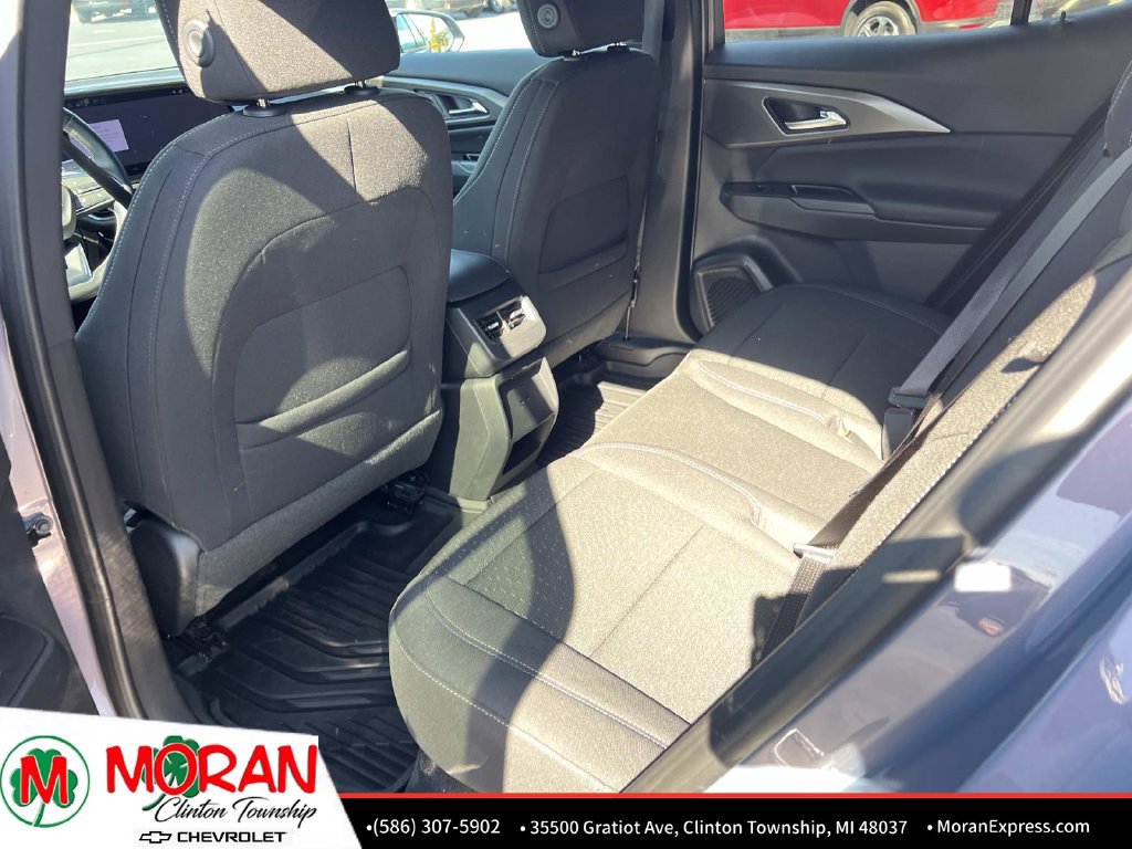 Certified 2025 Chevrolet Equinox EV LT w/ Comfort Package FWD image 14