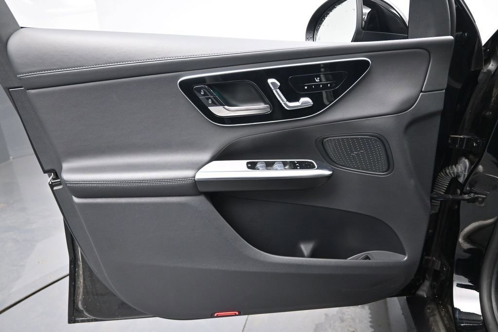 Used 2023 Mercedes-Benz GLC 300 image 20