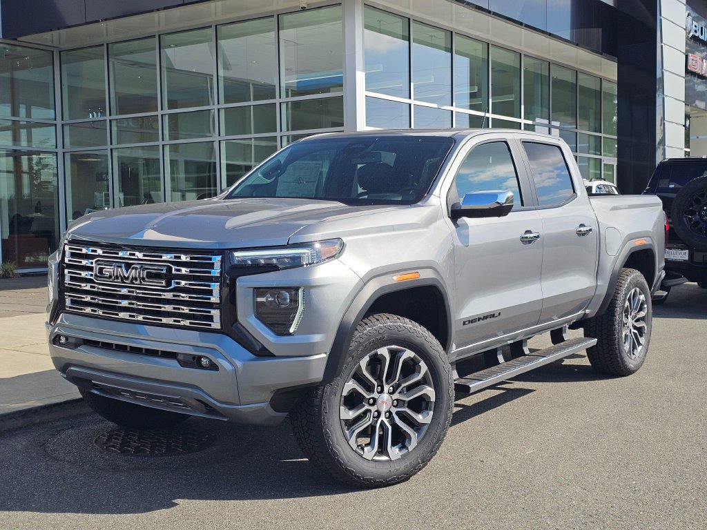 New 2026 GMC Canyon Denali w/ LPO, Black Badging Package
