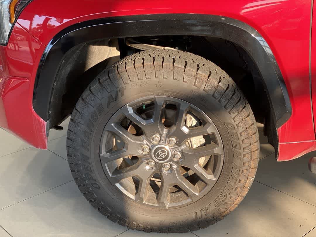 Used 2023 Toyota Tundra Platinum AWD/4WD image 13