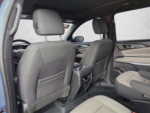 Used 2026 Chevrolet Traverse LT w/ Sun and Wheel Package FWD image 16
