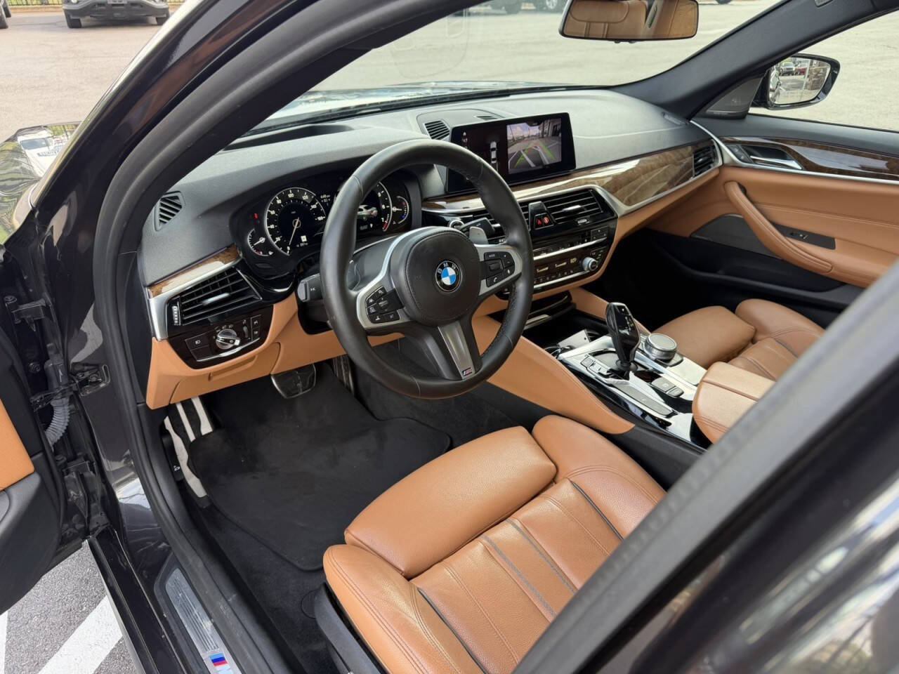 Used 2018 BMW 540i w/ M Sport Package RWD image 26