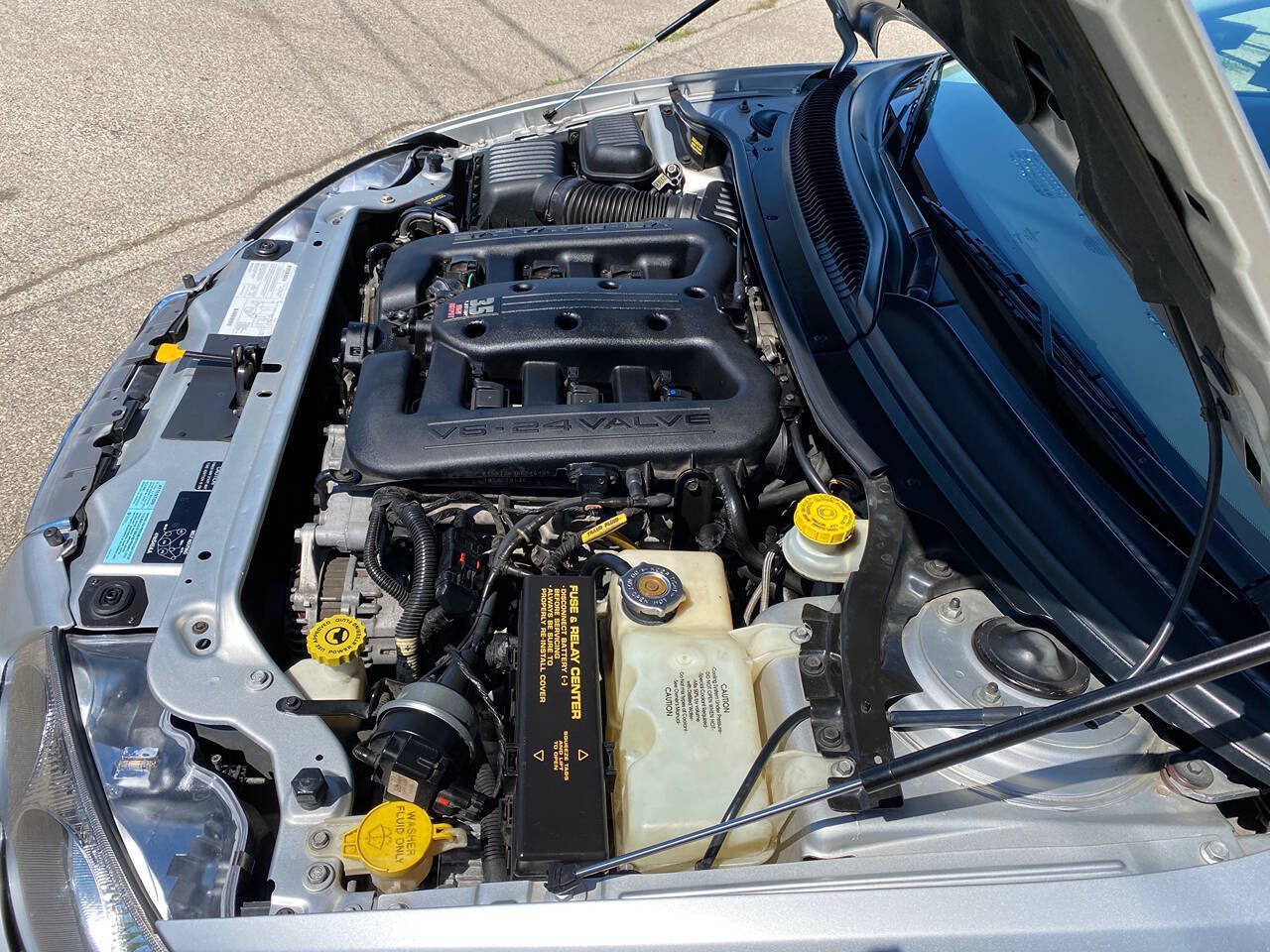 Used 2000 Chrysler 300M FWD image 14