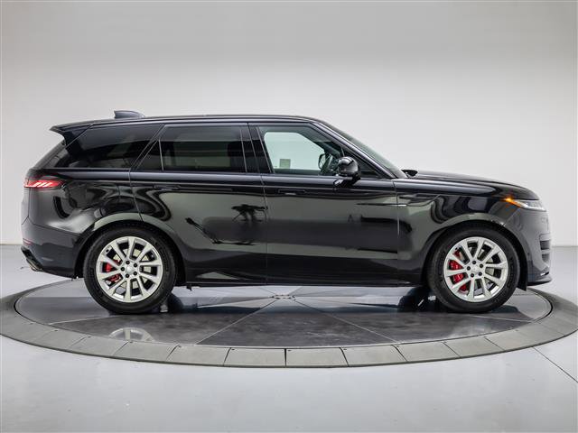 Used 2024 Land Rover Range Rover Sport Dynamic SE AWD/4WD image 5
