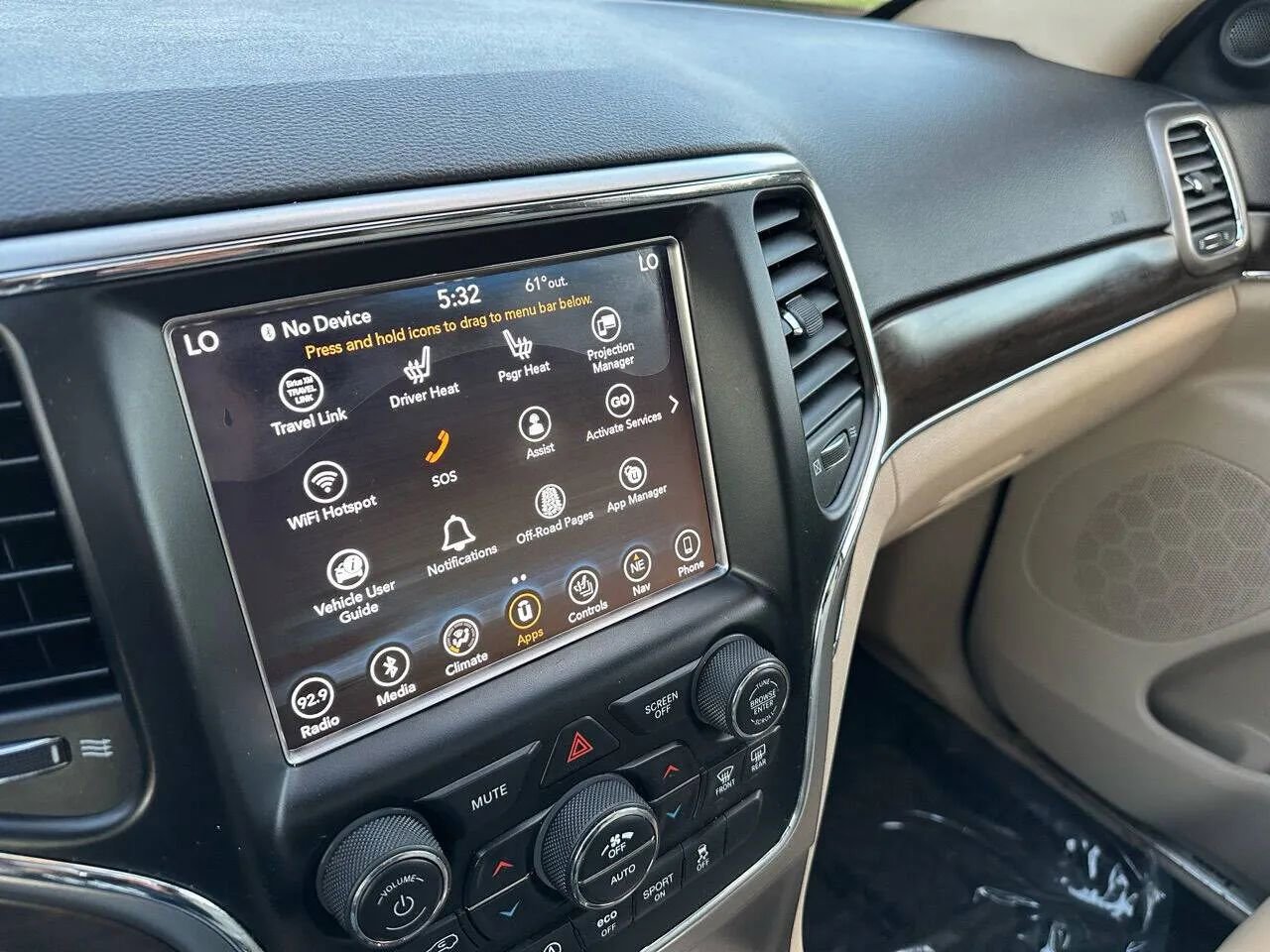 Used 2018 Jeep Grand Cherokee Limited image 19