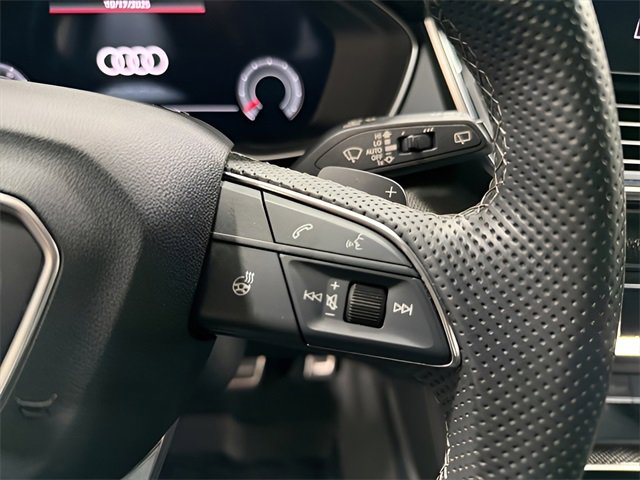 Used 2023 Audi SQ5 Prestige w/ Prestige Package image 17