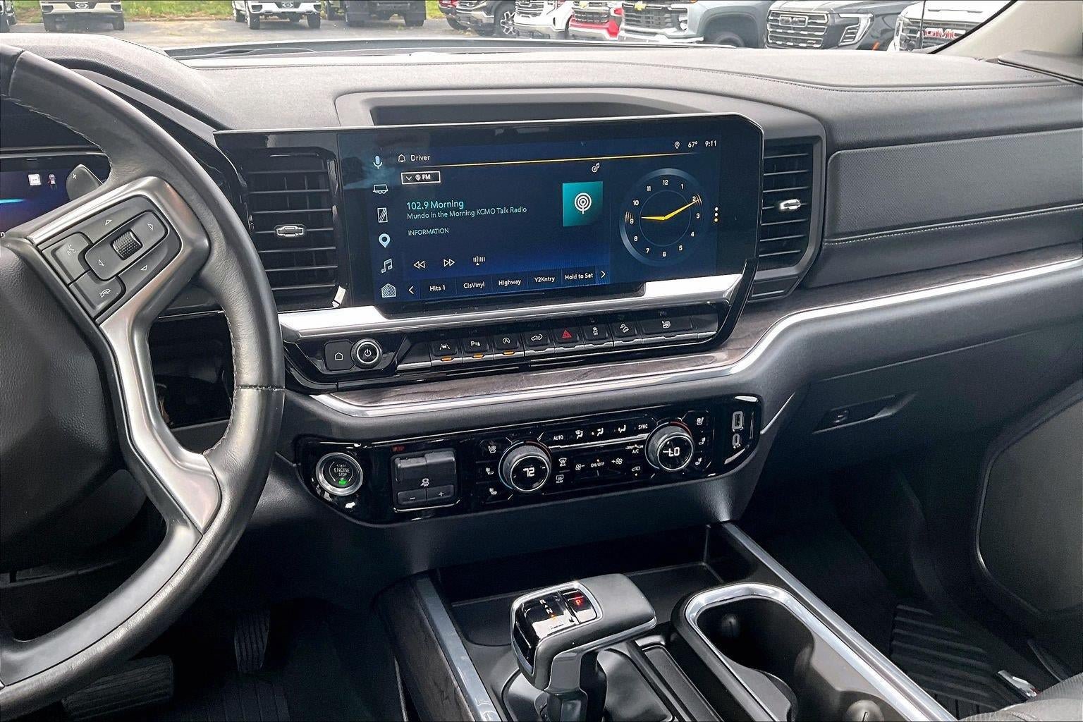 Used 2023 Chevrolet Silverado 1500 LTZ w/ LTZ Premium Package AWD/4WD image 6