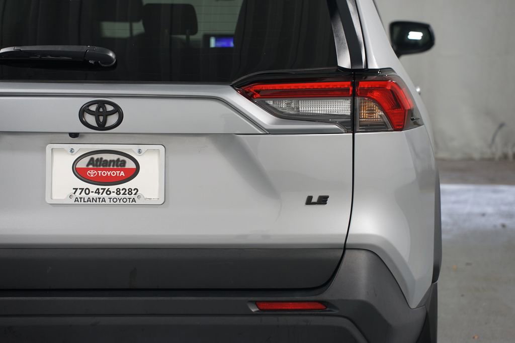 Certified 2024 Toyota RAV4 LE FWD image 10