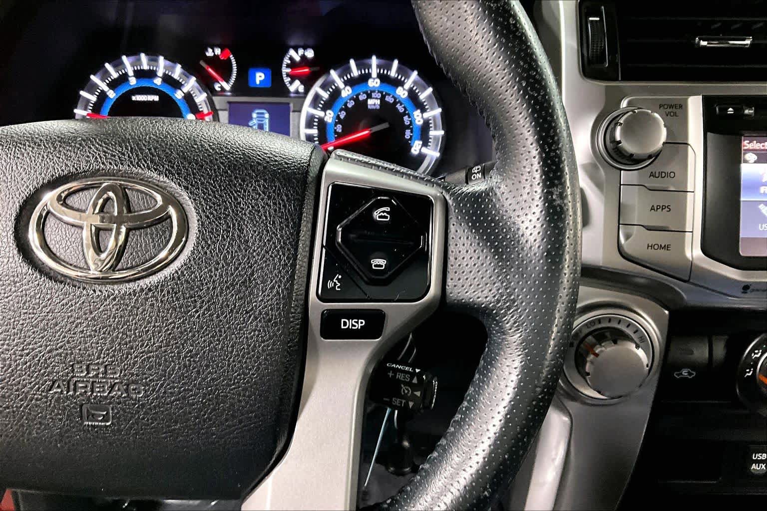Used 2017 Toyota 4Runner SR5 AWD/4WD image 25