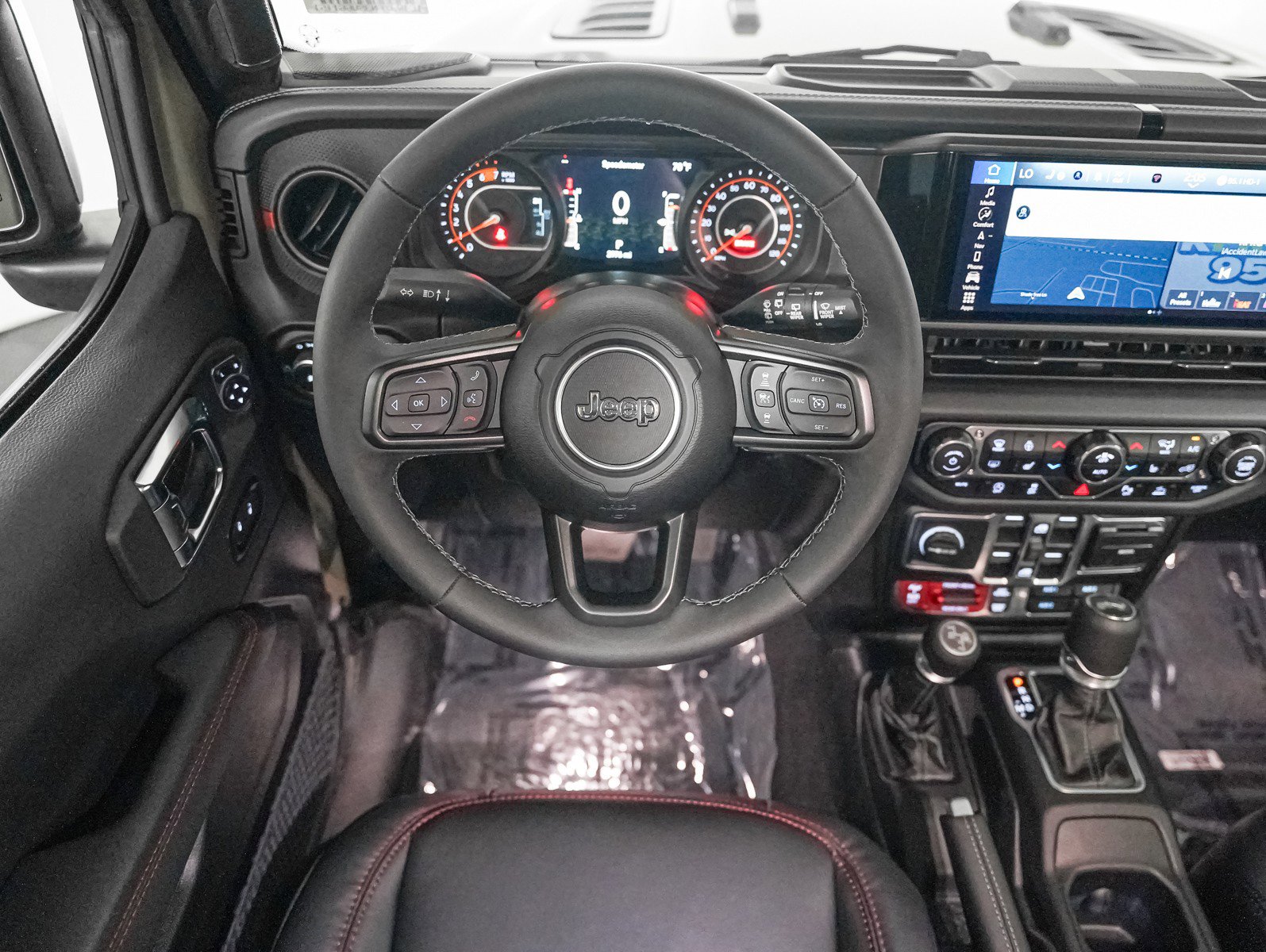 Used 2025 Jeep Wrangler Unlimited Rubicon image 11