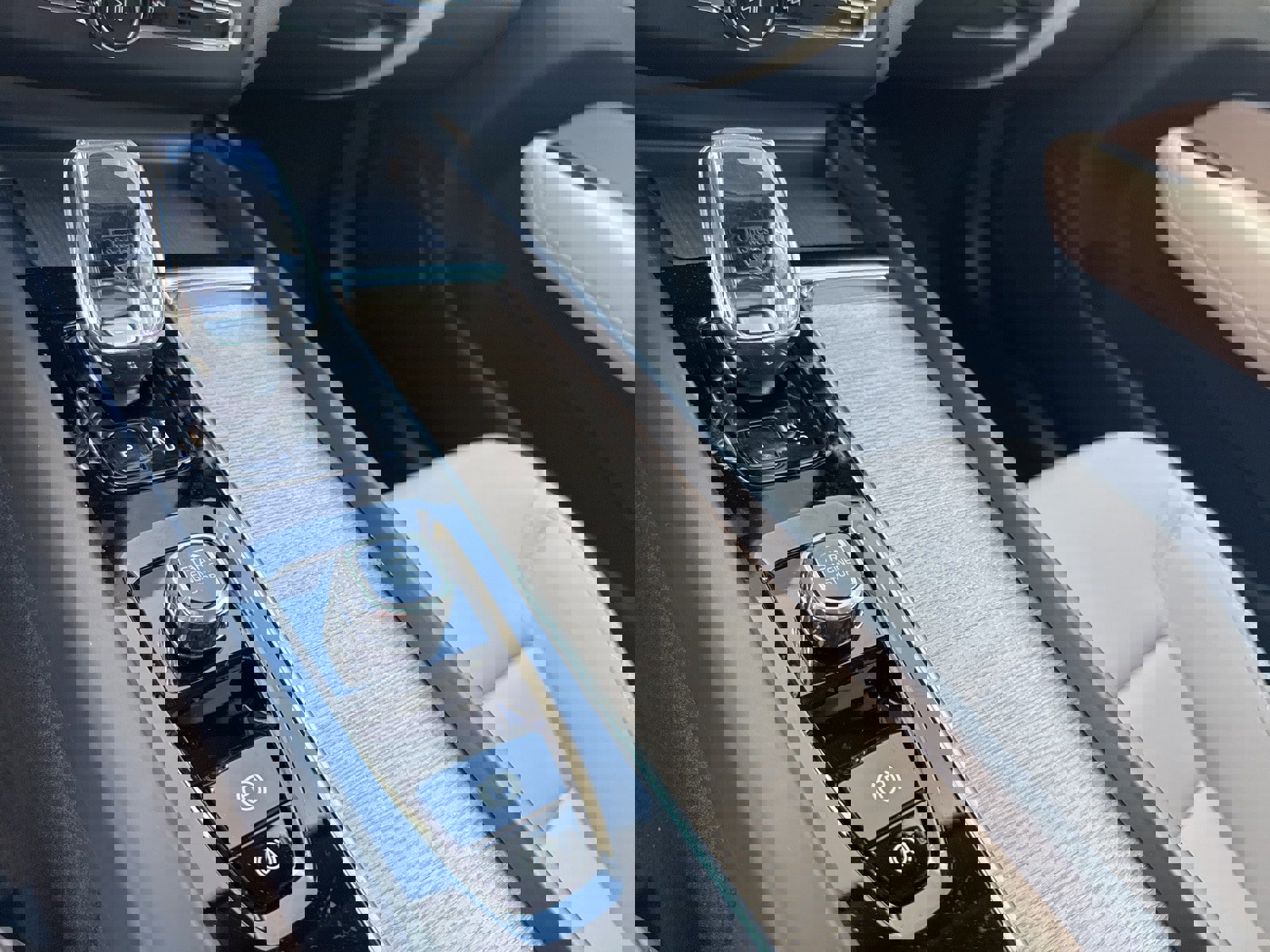 New 2026 Volvo XC60 B5 Plus w/ Protection Package Premier image 21