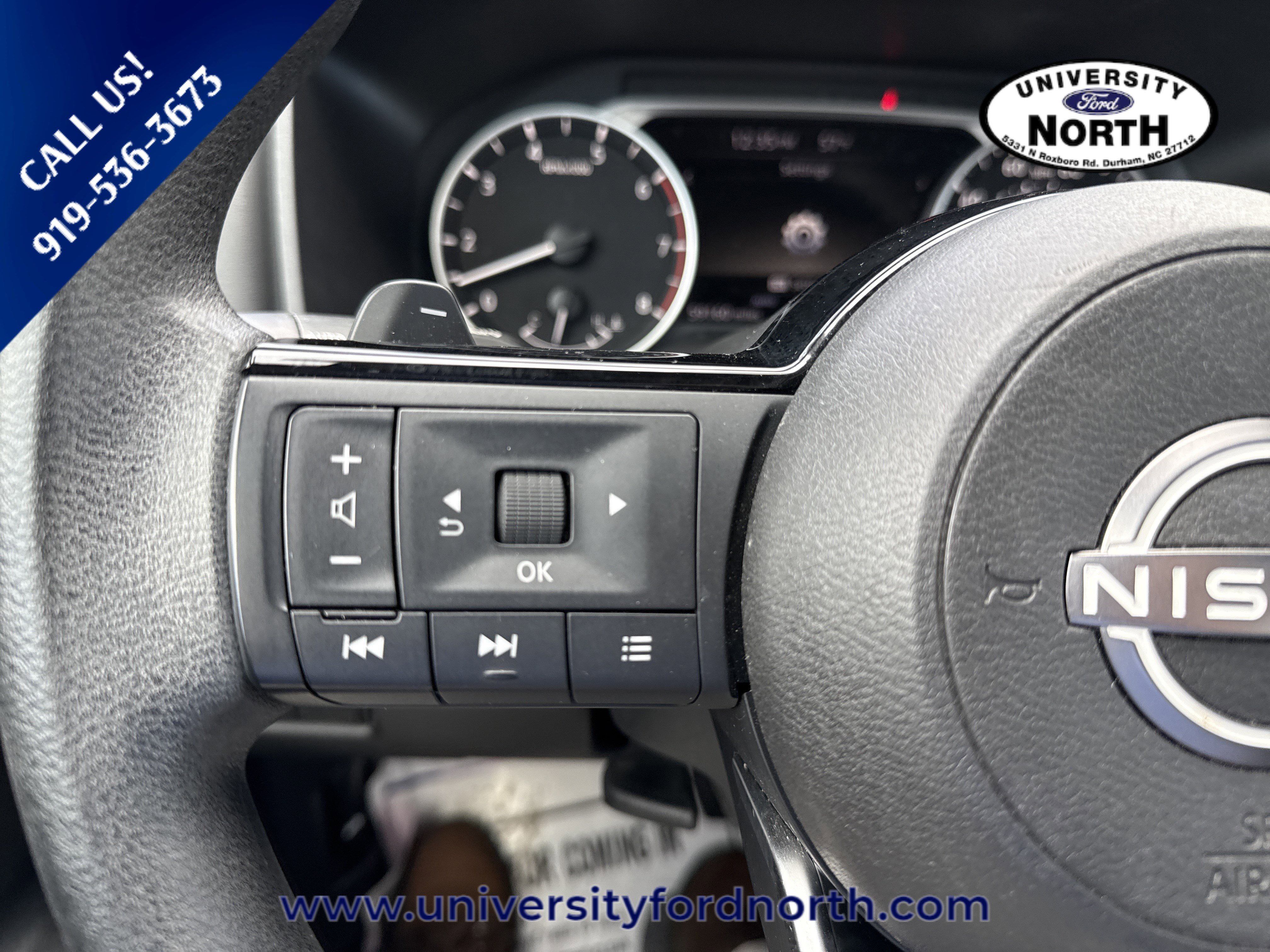 Used 2023 Nissan Rogue SV image 18