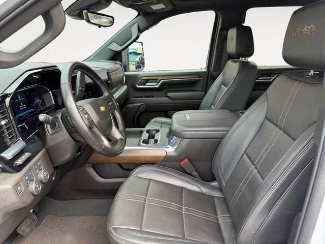 Used 2024 Chevrolet Silverado 2500 High Country w/ High Country Premium Package image 9