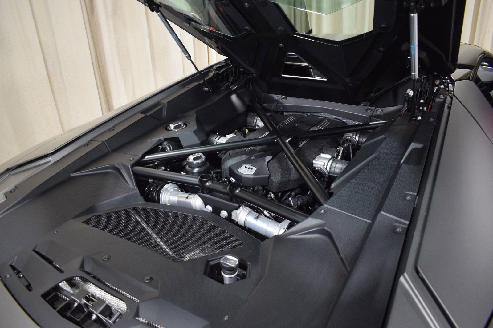 Used 2016 Lamborghini Aventador LP 700-4 AWD/4WD image 40