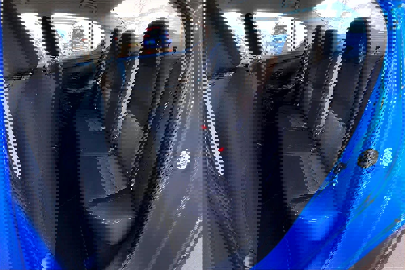 Used 2025 Nissan Sentra SV image 17