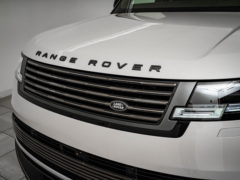 New 2026 Land Rover Range Rover SV image 16