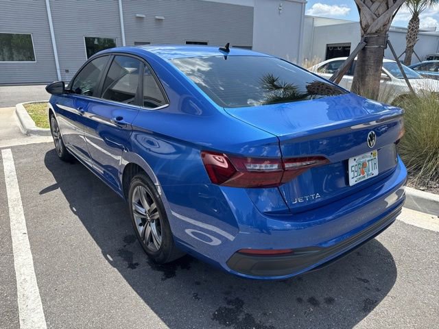 Used 2023 Volkswagen Jetta SE FWD image 7