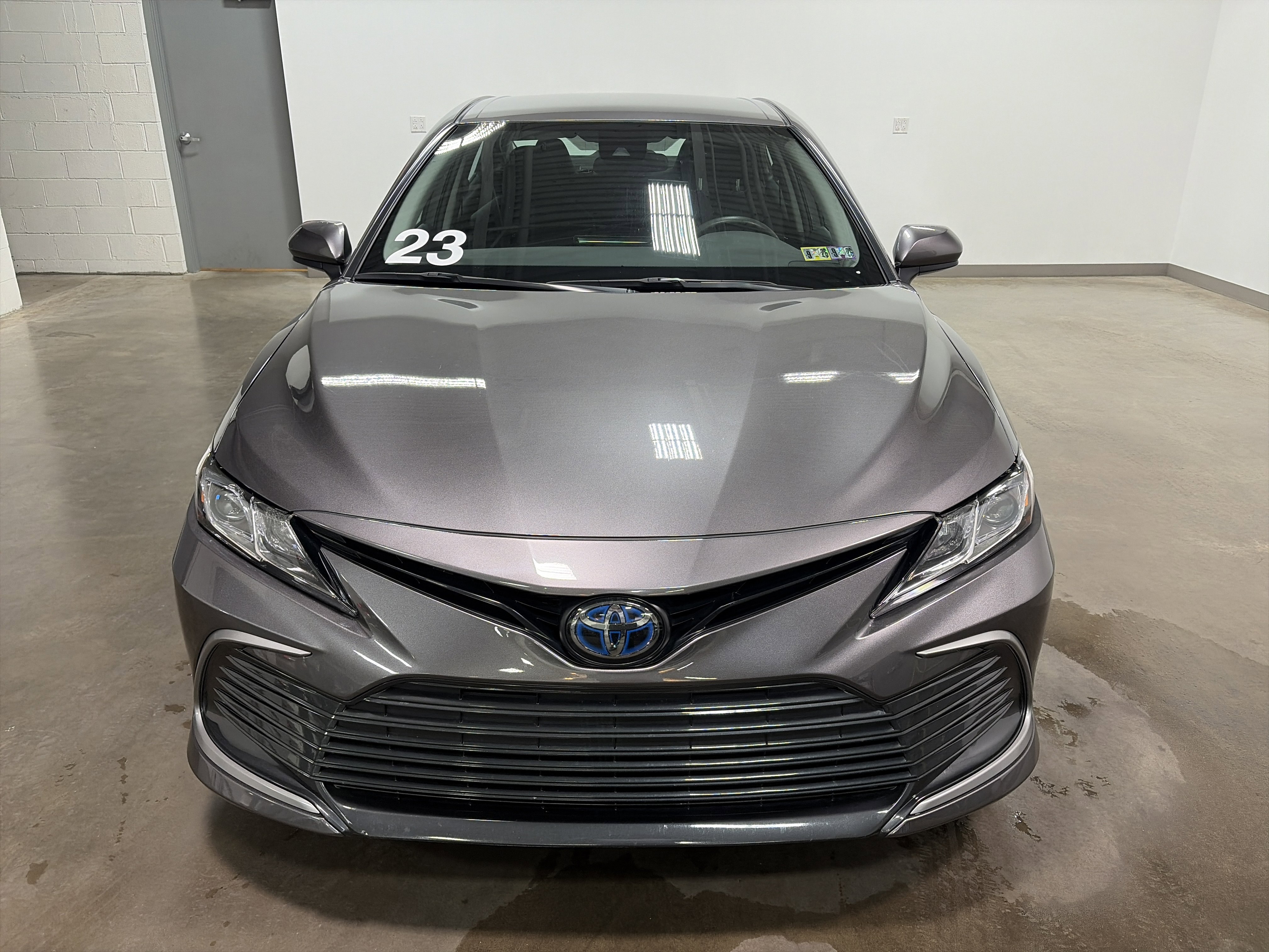 Used 2023 Toyota Camry LE image 7