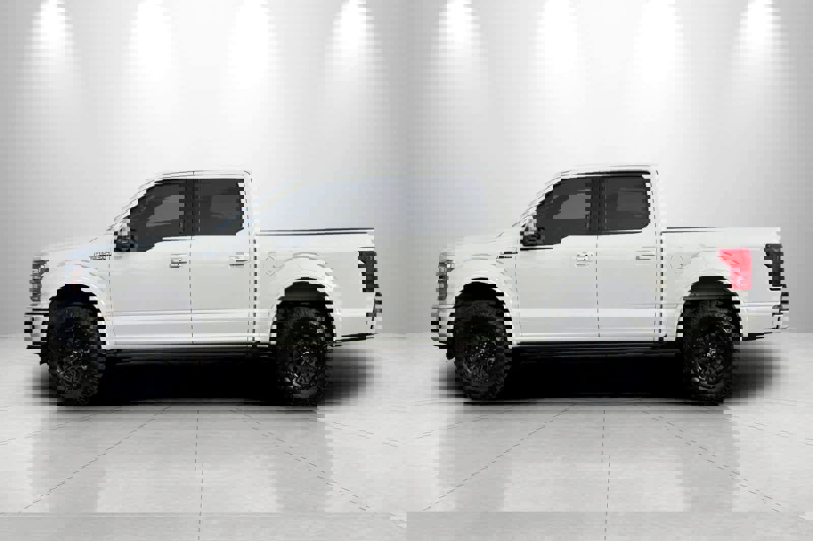 Used 2020 Ford F150 Lariat w/ Equipment Group 502A Luxury image 5