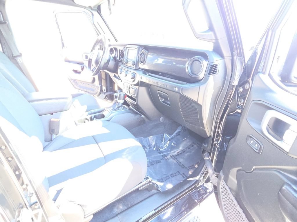 Certified 2020 Jeep Wrangler Unlimited Sport AWD/4WD image 27